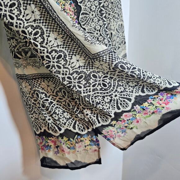 Sundance 100% Silk Boho Tunic Top Size M Embelished Floral Split V-Neck Peasant - Picture 9 of 10